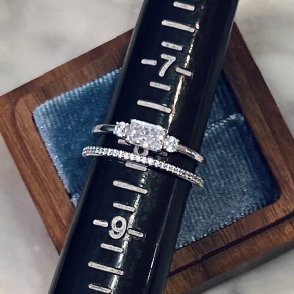 Swarovski Ring Set 2 Rings Silver White Rhodium Unique Cut/Eternity Band - Picture 7 of 14
